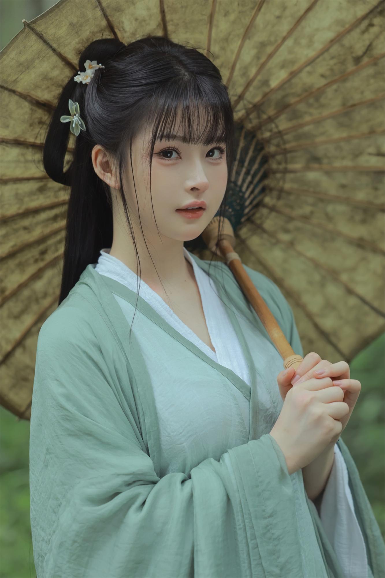 白莉爱吃巧克力-Coser合集[持续更新]-漫画客