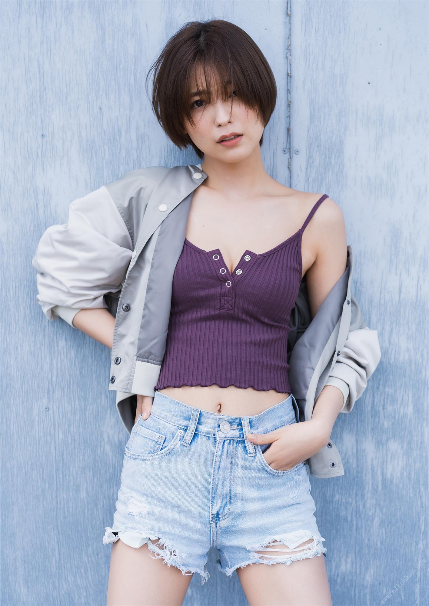 工藤美樱写真集「後ろ髪は引かれない」-漫画客