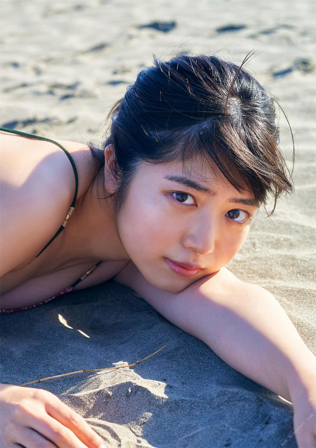 2022.09.16 B.L.T.デジタル写真集 吉田莉桜「冬の花。winter tenderness.」-漫画客