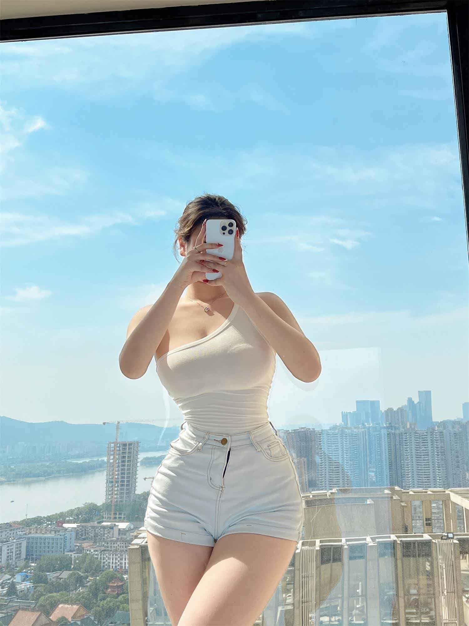 安妮-yoo-微密圈套图&视频合集[持续更新]