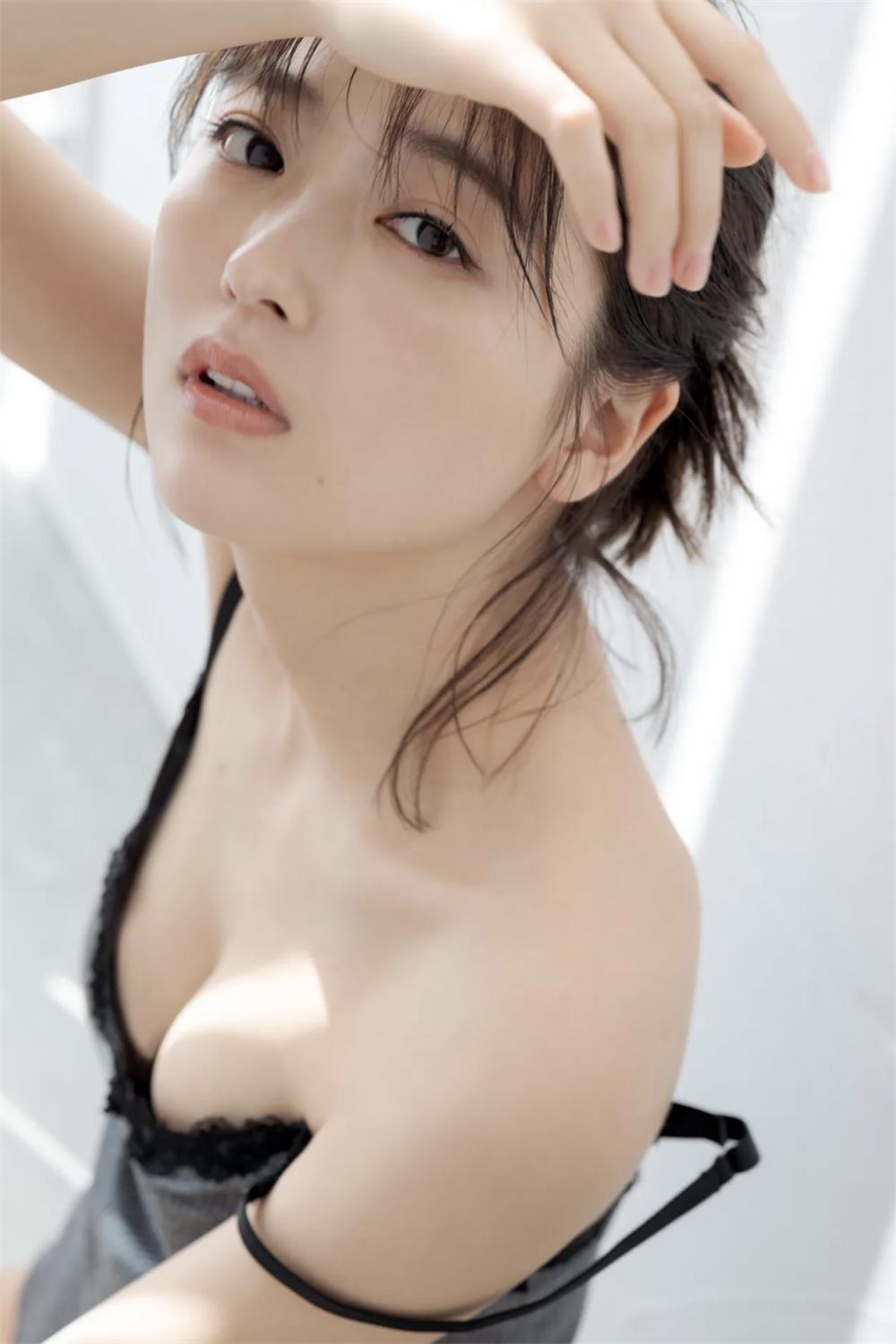 [Friday]【夏だ！】工藤美桜 納涼50カット公開 (2022.08.01)-漫画客