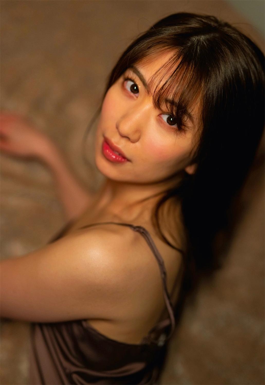 アサ芸SEXY女優写真集 山岸逢花 花と逢-漫画客