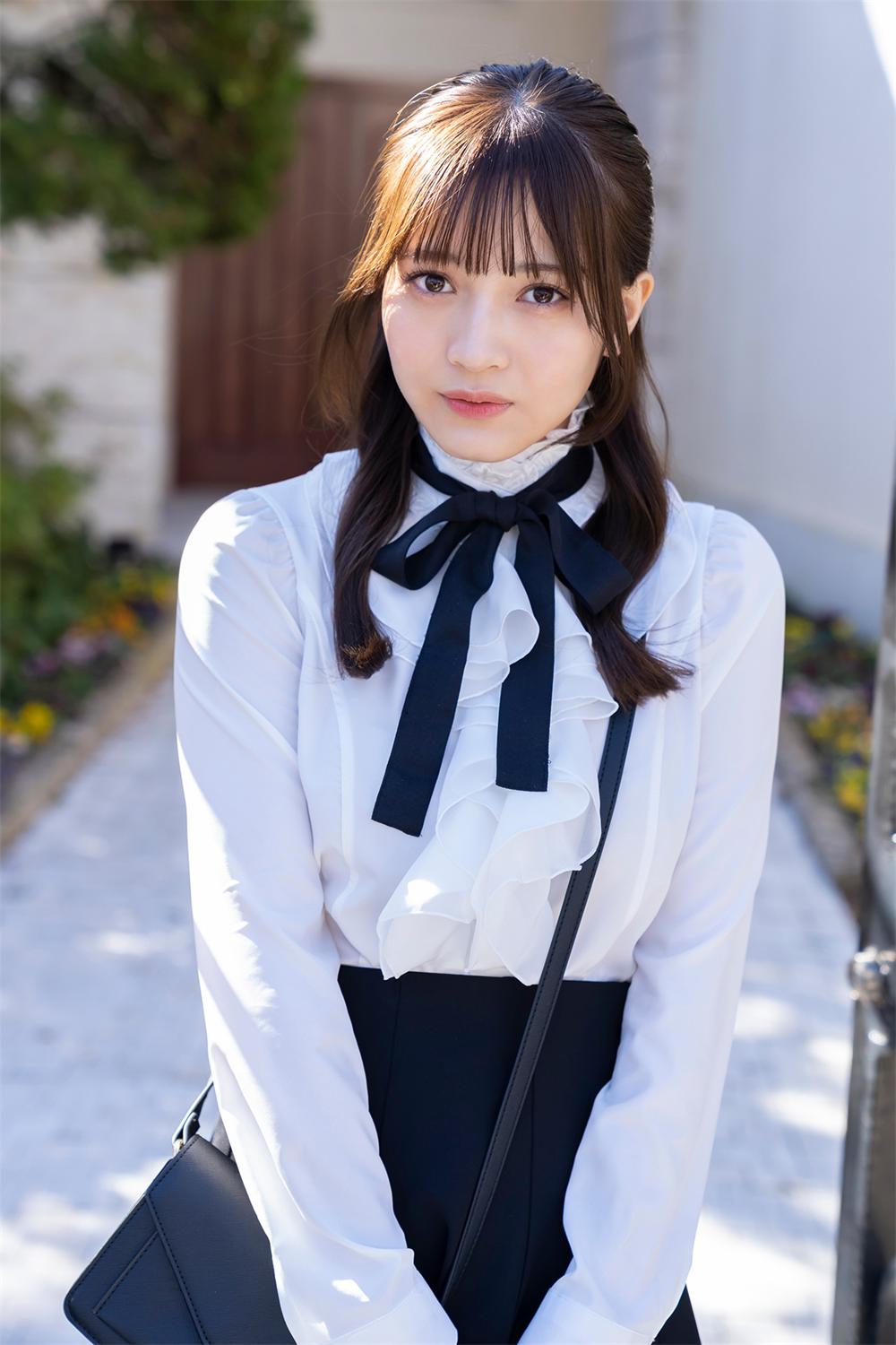 FLASHデジタル写真集 黒嵜菜々子 とろけるお嬢様 2023.05.30-漫画客