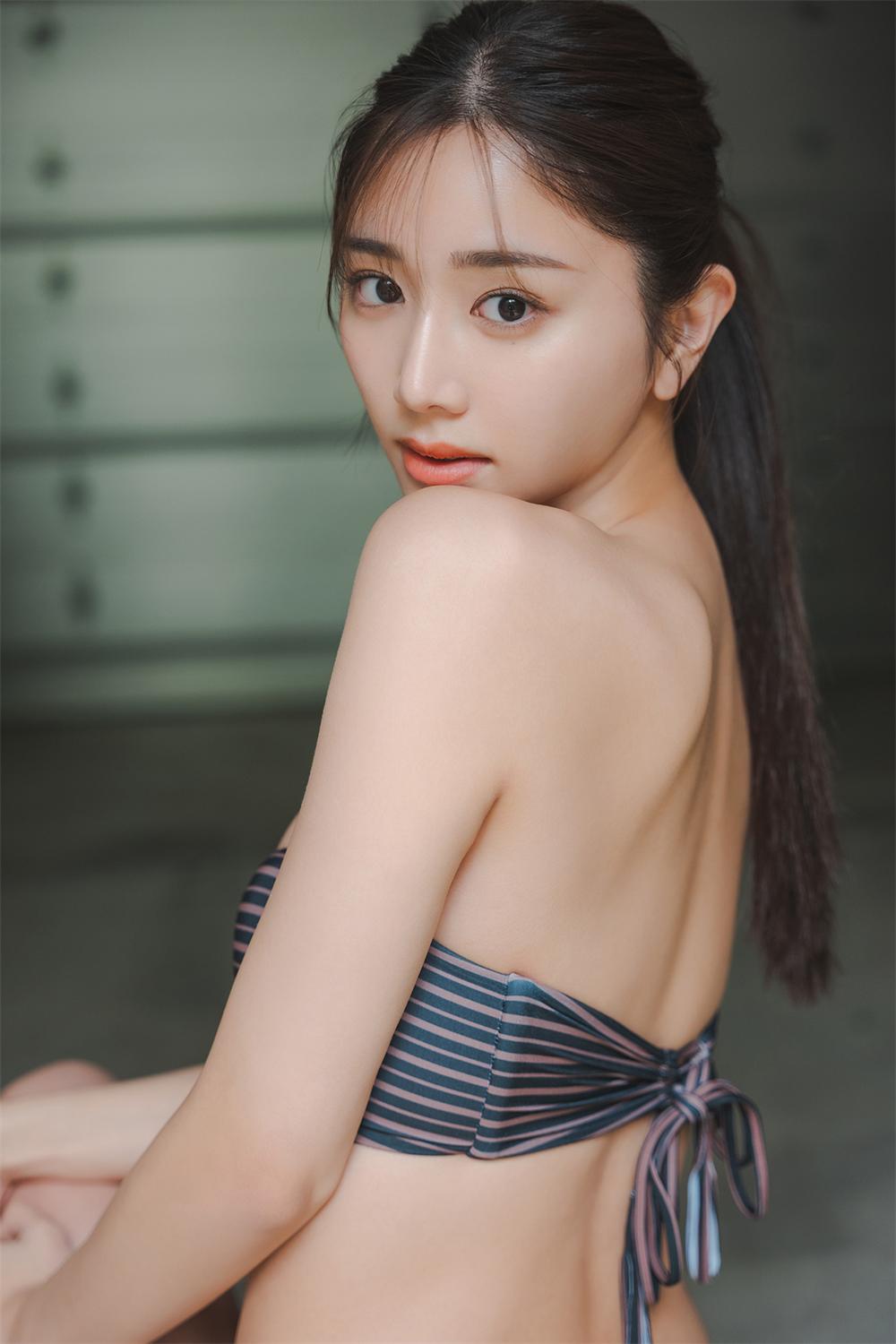斎藤恭代 美しき革命 PHOTO BOOK-漫画客