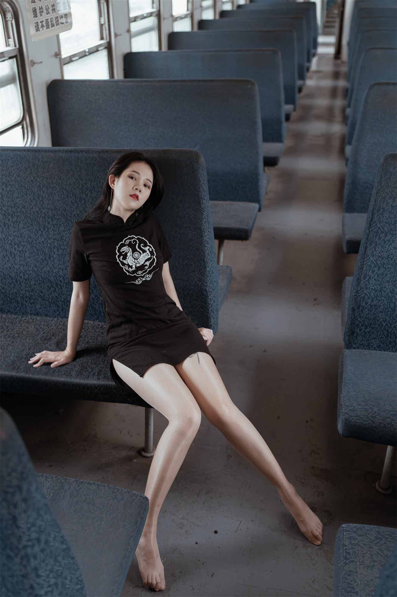 摄影师ArtStu唯美画风极品黑丝女神私拍作品合集[持续更新]